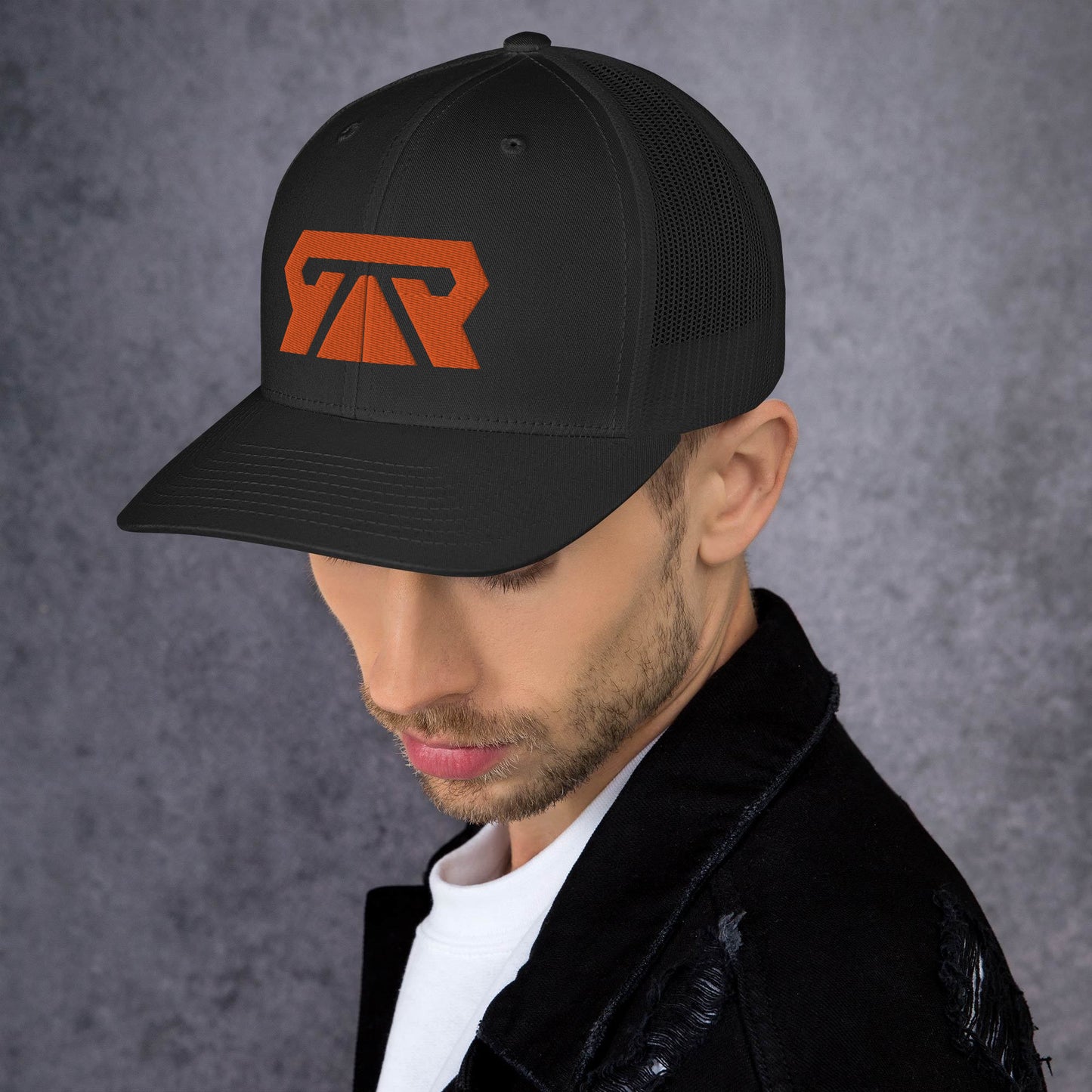 Trucker Cap “Q67 Orange”