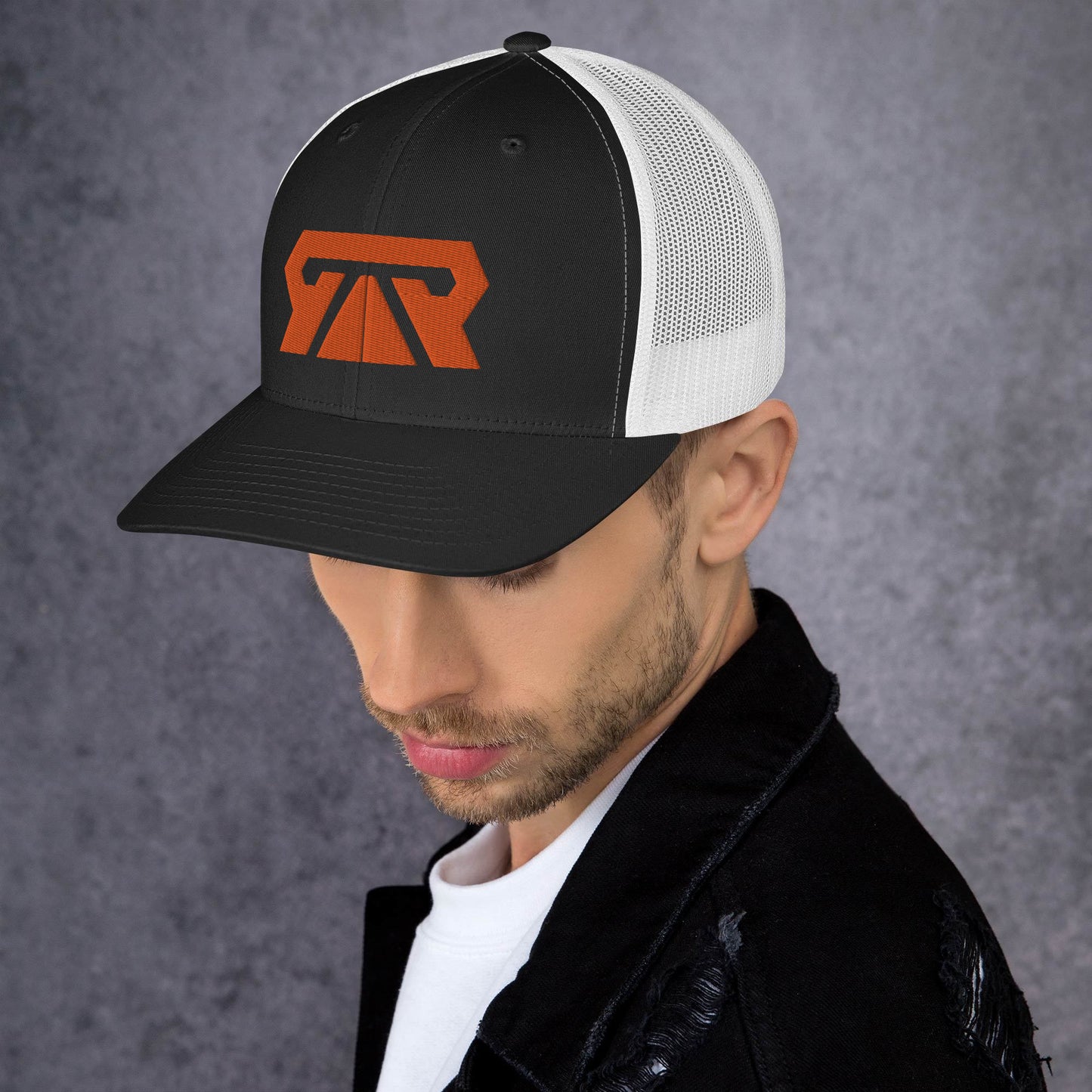 Trucker Cap “Q67 Orange”