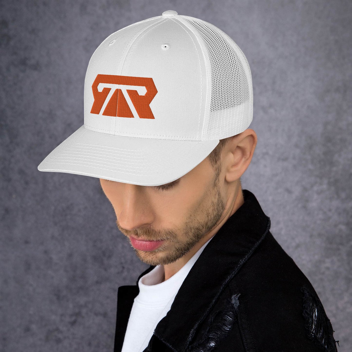 Trucker Cap “Q67 Orange”